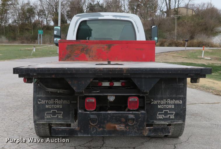 image for item DE5032 2007 Chevrolet C5500 dump flatbed truck