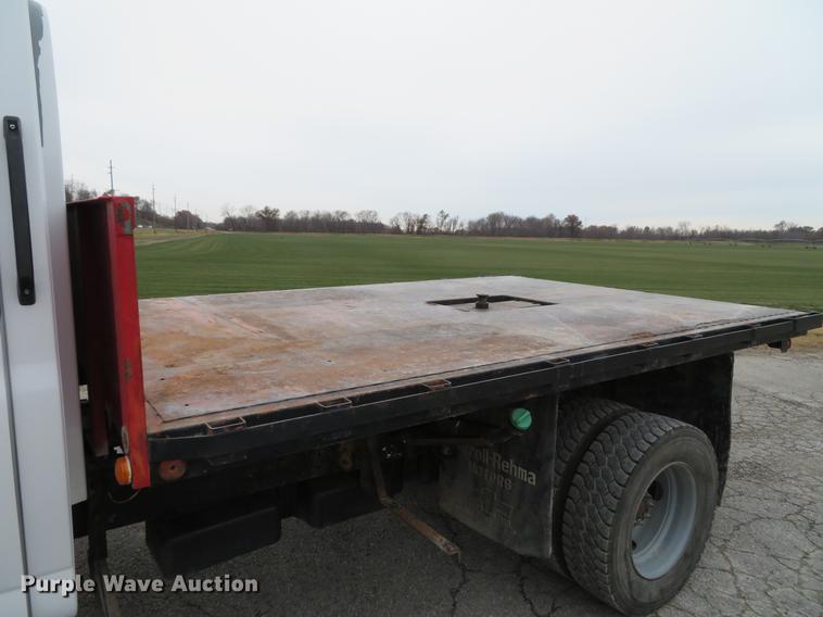 image for item DE5032 2007 Chevrolet C5500 dump flatbed truck