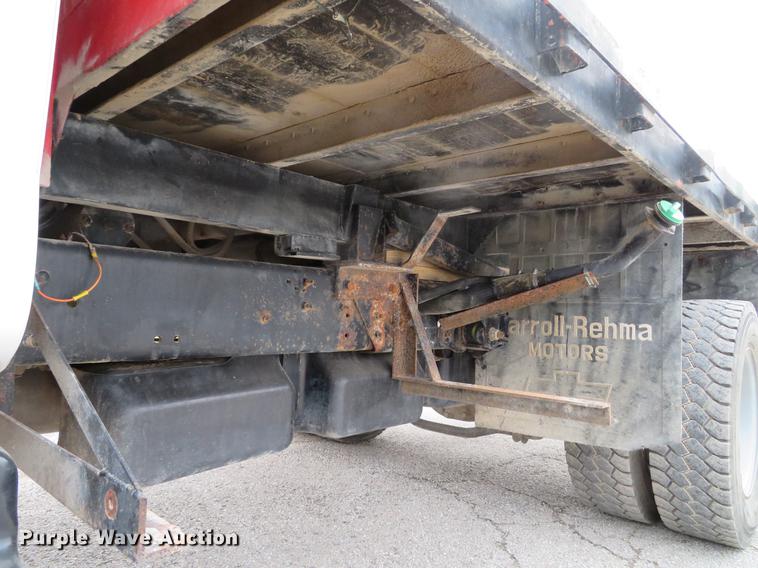 image for item DE5032 2007 Chevrolet C5500 dump flatbed truck