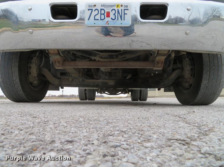 image for item DE5032 2007 Chevrolet C5500 dump flatbed truck