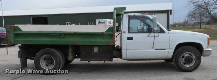 image for item DE5034 1990 GMC Sierra 3500 dump bed pickup truck