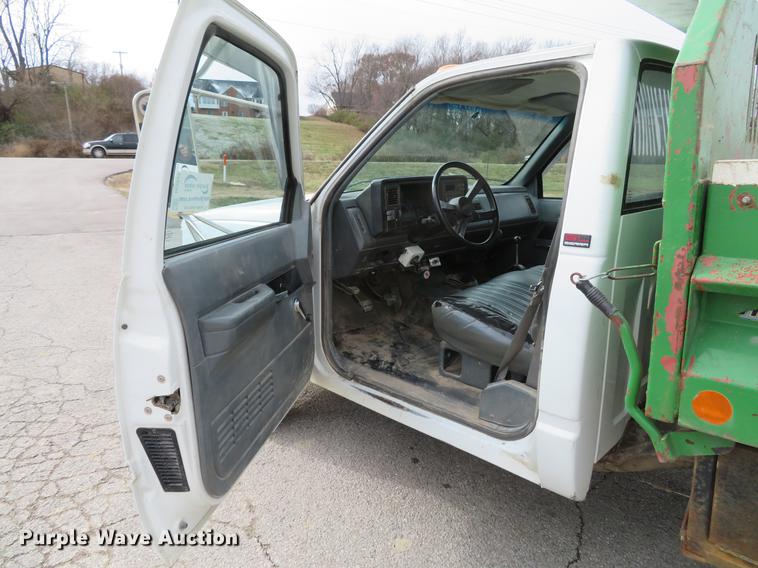 image for item DE5034 1990 GMC Sierra 3500 dump bed pickup truck