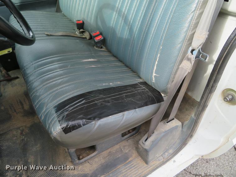 image for item DE5034 1990 GMC Sierra 3500 dump bed pickup truck