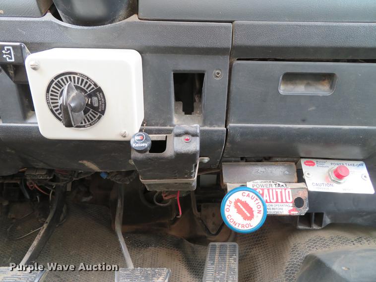 image for item DE5034 1990 GMC Sierra 3500 dump bed pickup truck