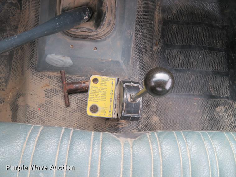 image for item DE5034 1990 GMC Sierra 3500 dump bed pickup truck