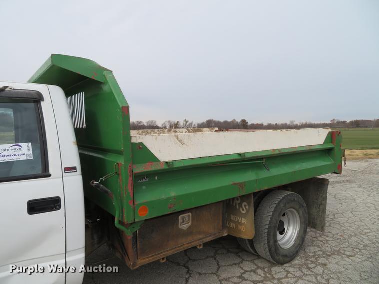 image for item DE5034 1990 GMC Sierra 3500 dump bed pickup truck