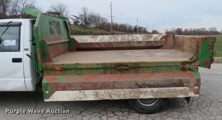 image for item DE5034 1990 GMC Sierra 3500 dump bed pickup truck