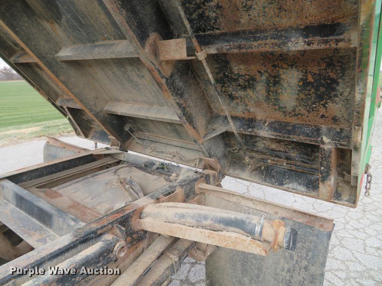 image for item DE5034 1990 GMC Sierra 3500 dump bed pickup truck