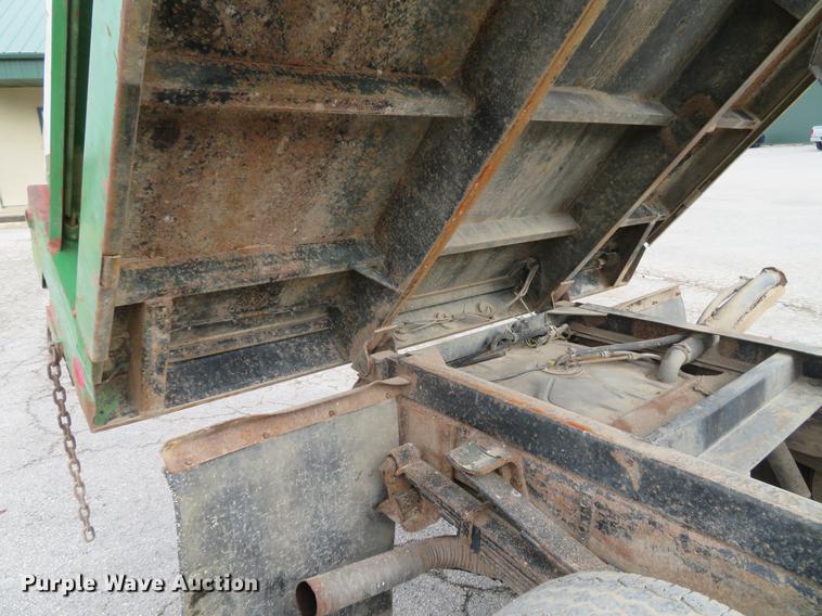 image for item DE5034 1990 GMC Sierra 3500 dump bed pickup truck