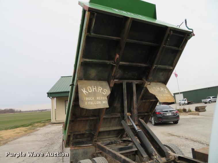 image for item DE5034 1990 GMC Sierra 3500 dump bed pickup truck