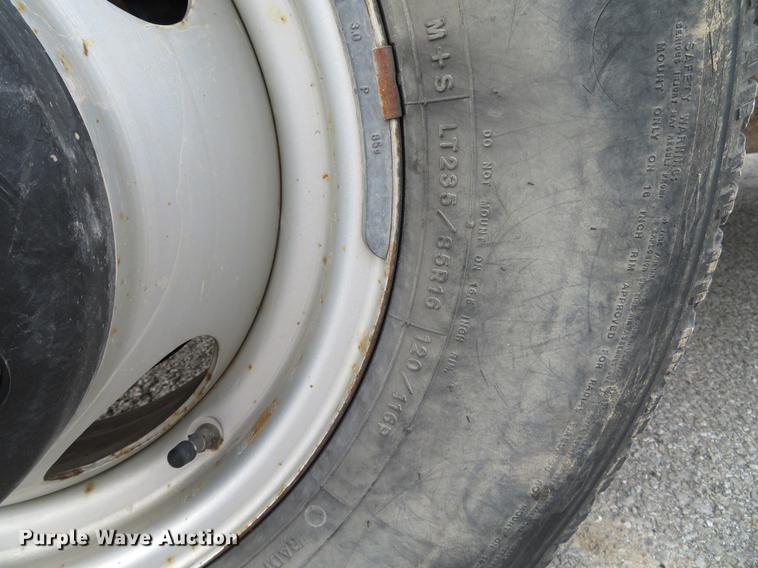 image for item DE5034 1990 GMC Sierra 3500 dump bed pickup truck