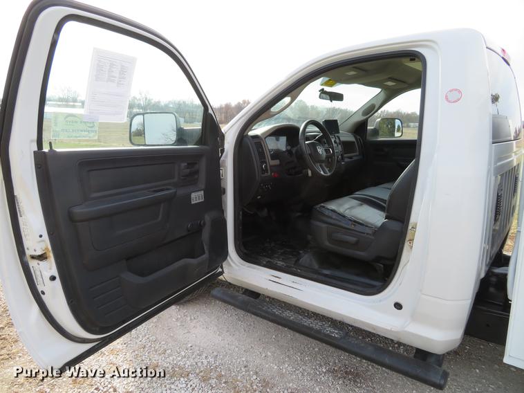 image for item DE5037 2010 Dodge Ram 2500HD utility bed pickup truck