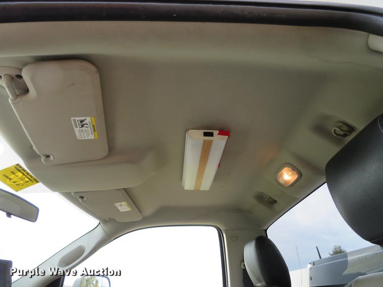 image for item DE5037 2010 Dodge Ram 2500HD utility bed pickup truck