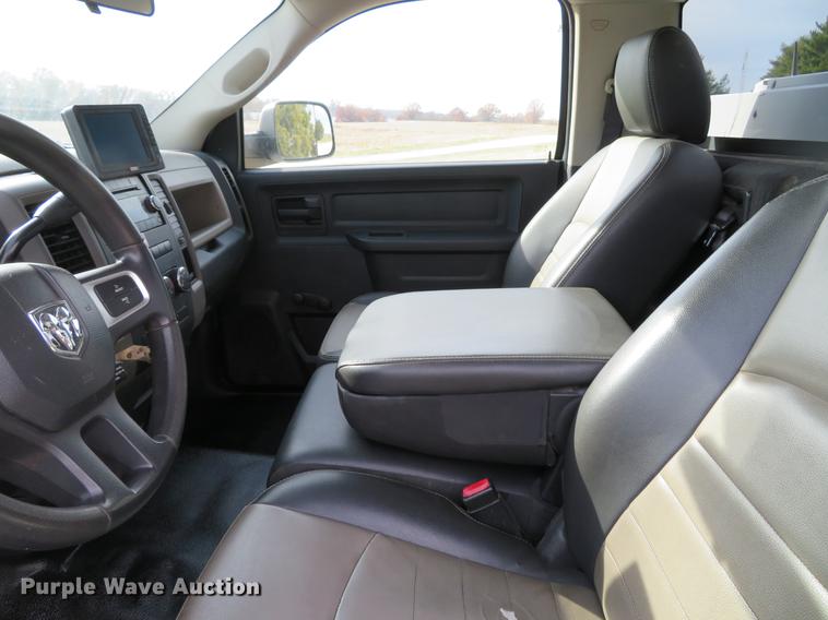 image for item DE5037 2010 Dodge Ram 2500HD utility bed pickup truck