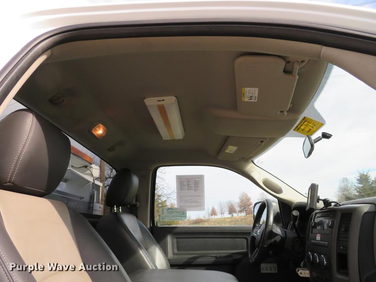 image for item DE5037 2010 Dodge Ram 2500HD utility bed pickup truck