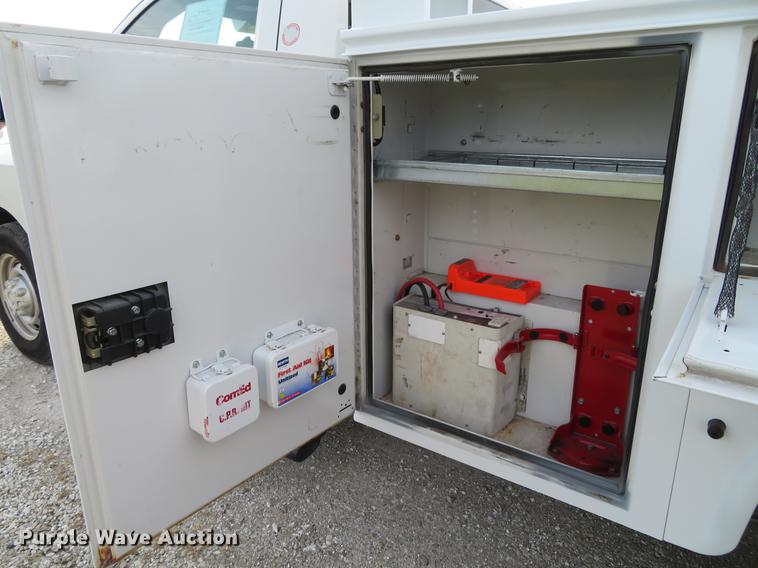 image for item DE5037 2010 Dodge Ram 2500HD utility bed pickup truck