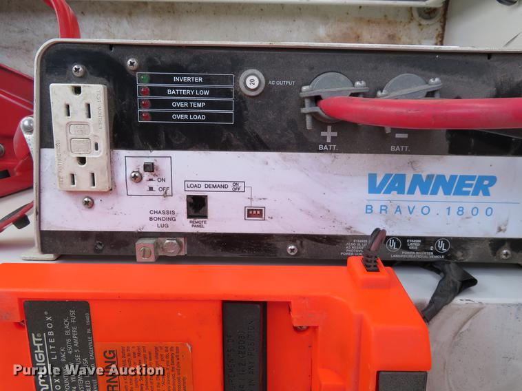 image for item DE5037 2010 Dodge Ram 2500HD utility bed pickup truck