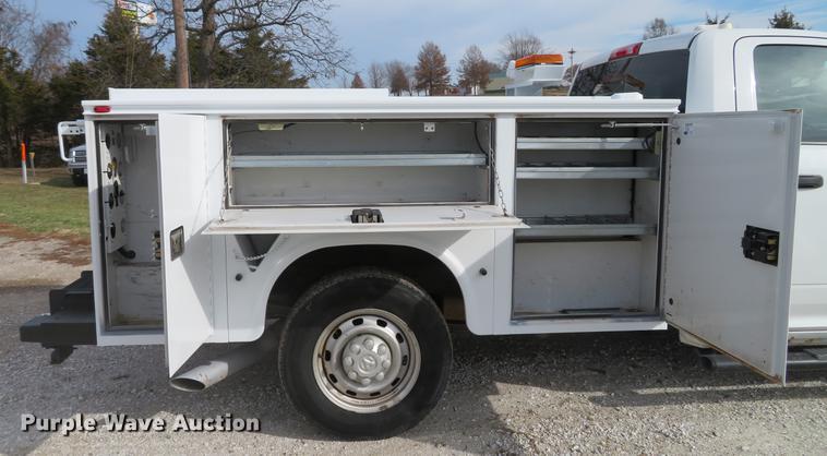 image for item DE5037 2010 Dodge Ram 2500HD utility bed pickup truck