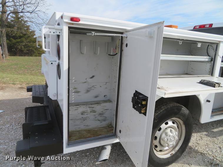 image for item DE5037 2010 Dodge Ram 2500HD utility bed pickup truck