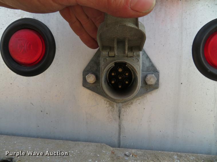 image for item DE5040 2003 Chevrolet Silverado 3500 utility bed pickup truck