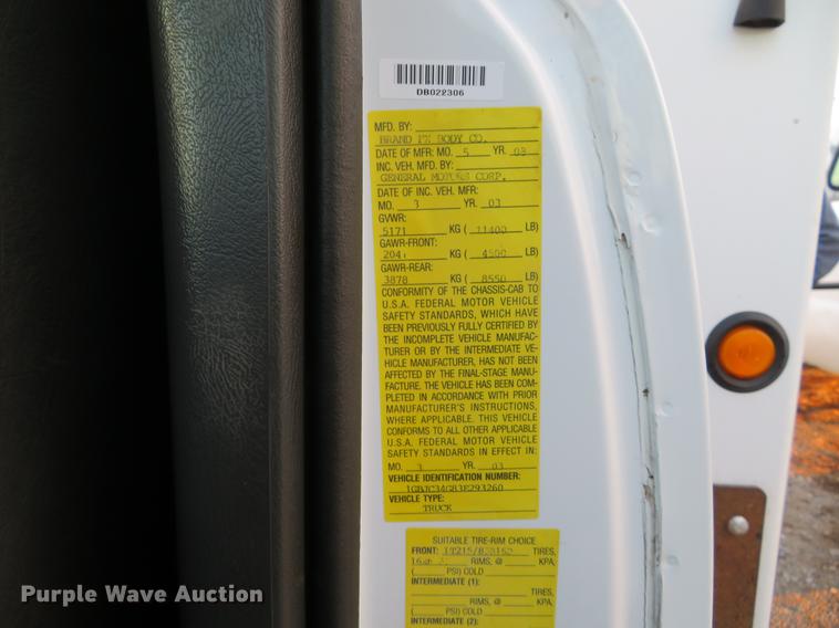 image for item DE5040 2003 Chevrolet Silverado 3500 utility bed pickup truck