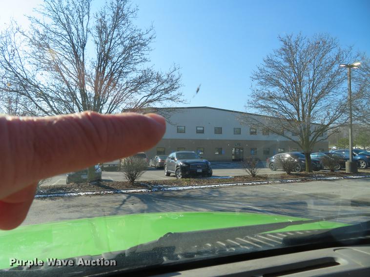 image for item DE5046 2006 Ford F250 Super Duty XL pickup truck