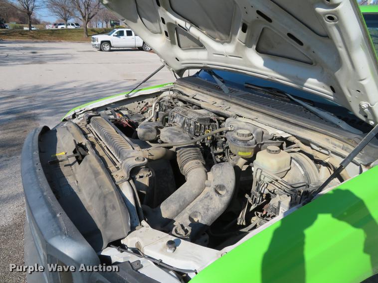 image for item DE5046 2006 Ford F250 Super Duty XL pickup truck