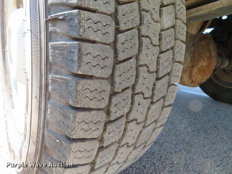 image for item DE5046 2006 Ford F250 Super Duty XL pickup truck