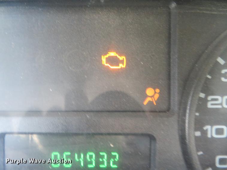 image for item DE5047 2007 Ford F350 Super Duty XL flatbed pickup truck