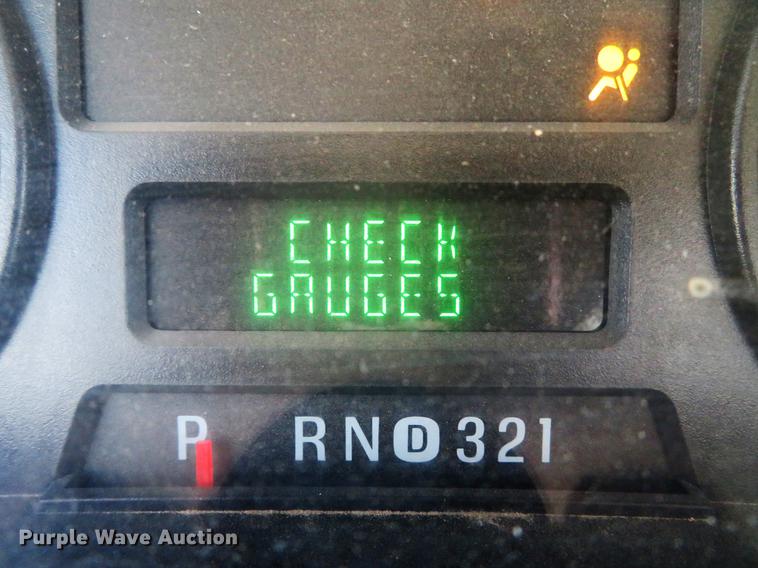 image for item DE5047 2007 Ford F350 Super Duty XL flatbed pickup truck