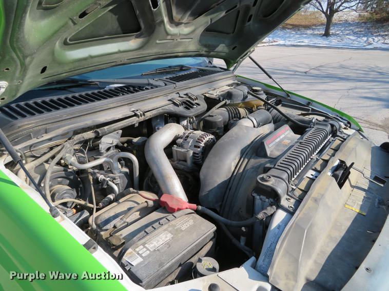 image for item DE5047 2007 Ford F350 Super Duty XL flatbed pickup truck