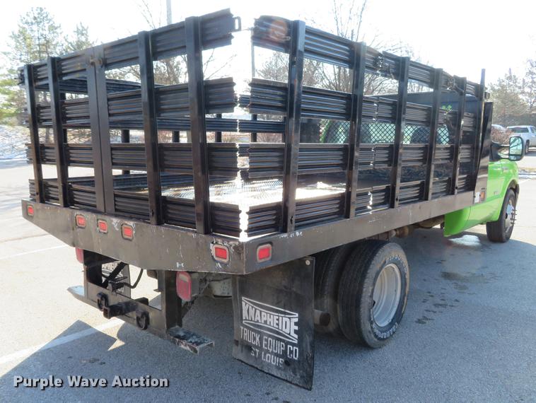 image for item DE5047 2007 Ford F350 Super Duty XL flatbed pickup truck