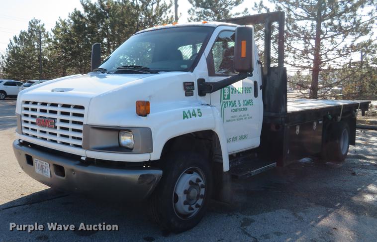 image for item DE5048 2007 GMC C5500 flatbed truck