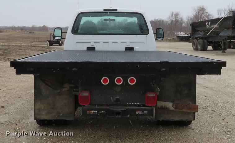 image for item DE5056 1999 Ford F450 Super Duty flatbed truck