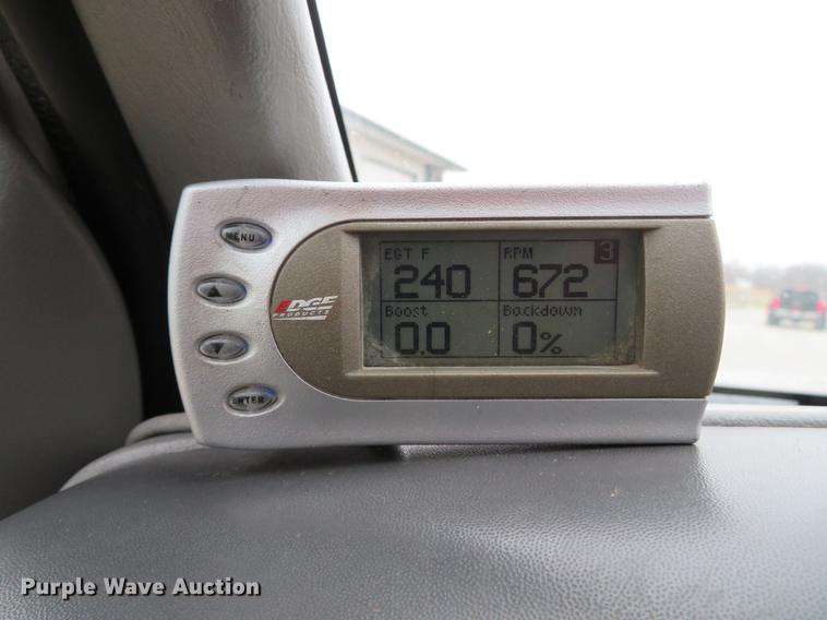 image for item DE5056 1999 Ford F450 Super Duty flatbed truck