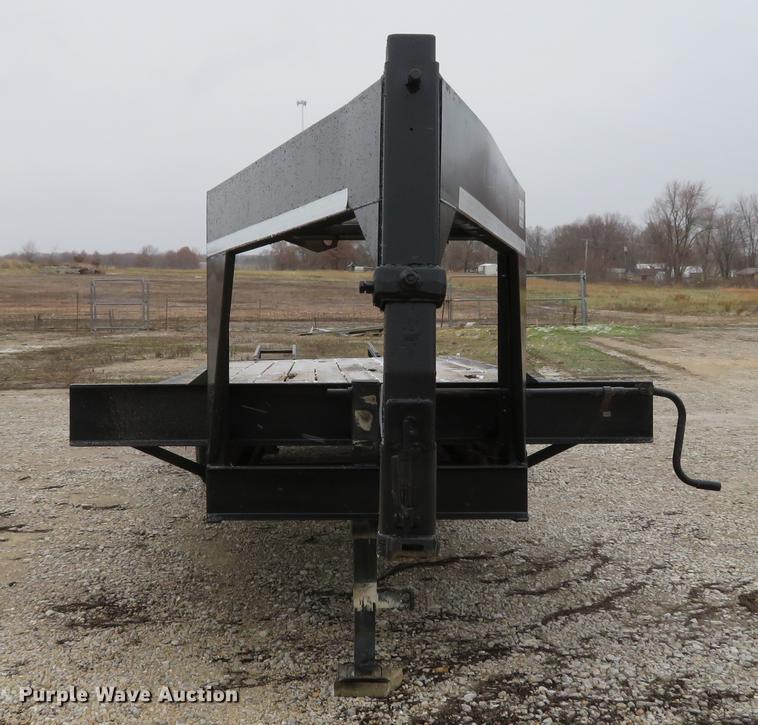 image for item DE5057 1990 JT equipment trailer