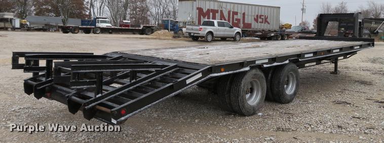 image for item DE5057 1990 JT equipment trailer