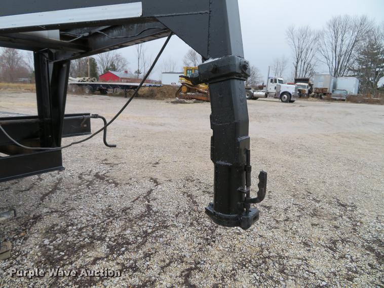 image for item DE5057 1990 JT equipment trailer