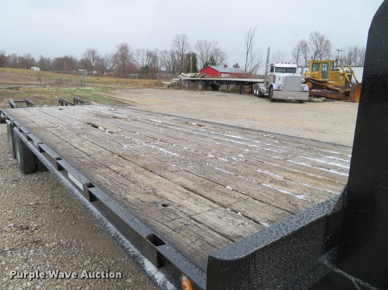 image for item DE5057 1990 JT equipment trailer