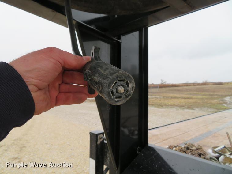 image for item DE5058 2017 Trailerman HHG8255F20 equipment trailer