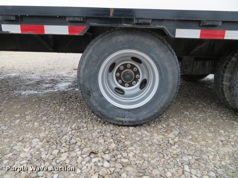 image for item DE5058 2017 Trailerman HHG8255F20 equipment trailer