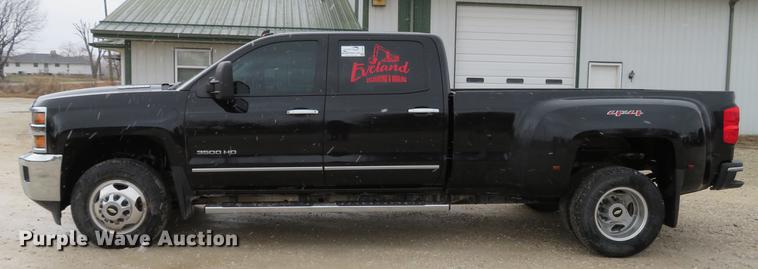 image for item DE5059 2015 Chevrolet Silverado 3500HD LTZ Crew Cab pickup truck