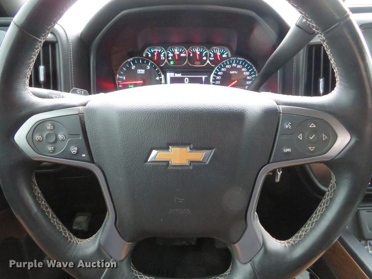 image for item DE5059 2015 Chevrolet Silverado 3500HD LTZ Crew Cab pickup truck