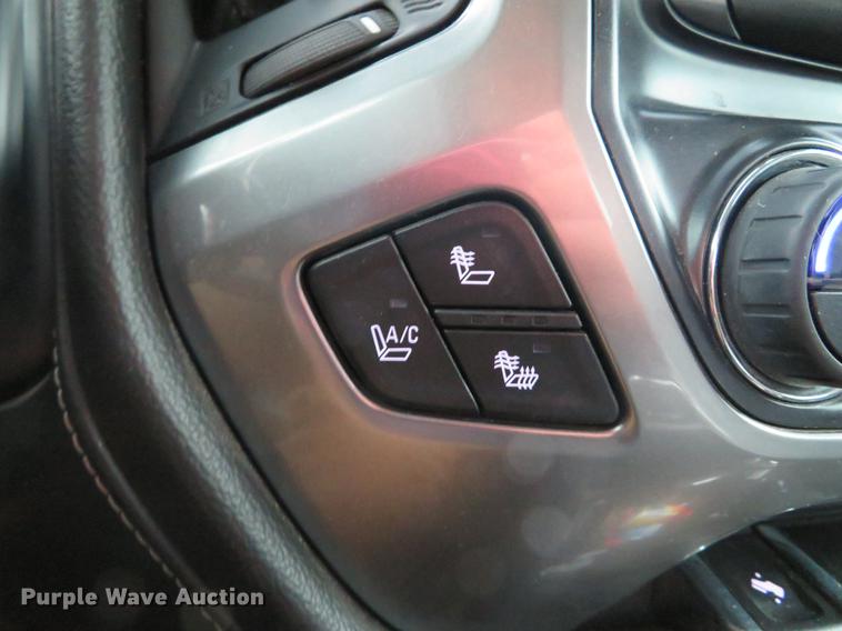 image for item DE5059 2015 Chevrolet Silverado 3500HD LTZ Crew Cab pickup truck