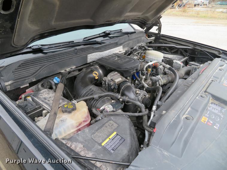 image for item DE5059 2015 Chevrolet Silverado 3500HD LTZ Crew Cab pickup truck