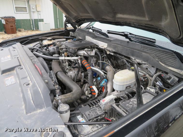 image for item DE5059 2015 Chevrolet Silverado 3500HD LTZ Crew Cab pickup truck