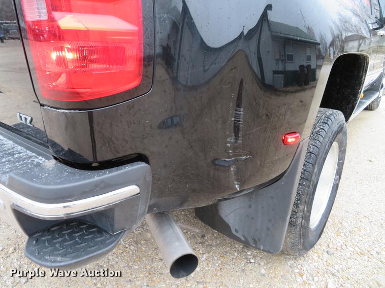 image for item DE5059 2015 Chevrolet Silverado 3500HD LTZ Crew Cab pickup truck