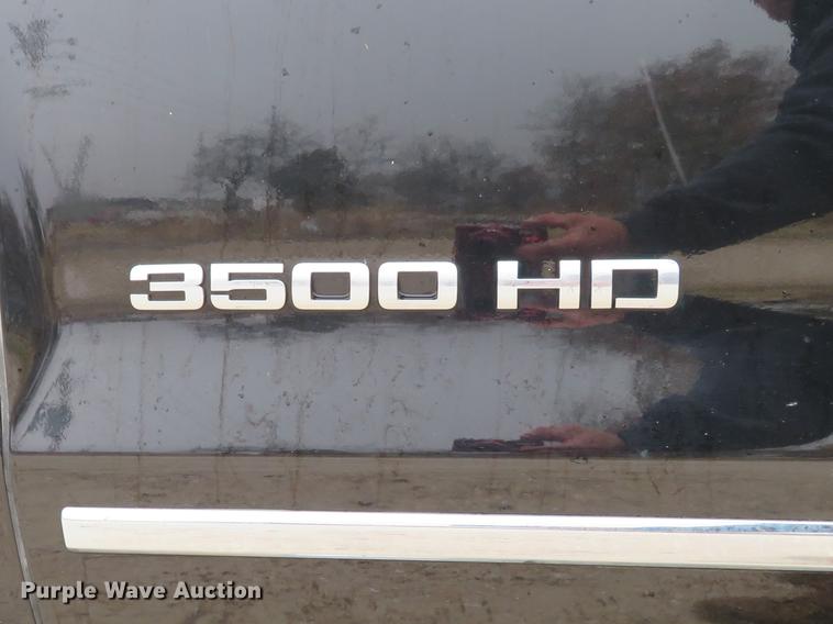 image for item DE5059 2015 Chevrolet Silverado 3500HD LTZ Crew Cab pickup truck