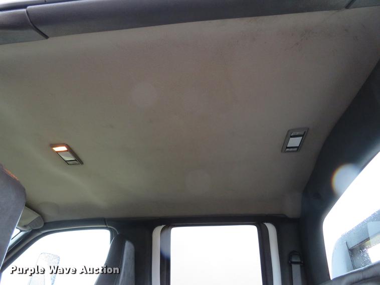 image for item DE5067 2005 GMC C5500 Crew Cab flatbed truck