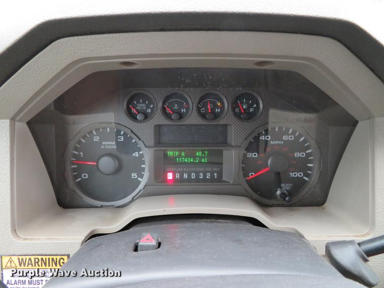 image for item DE5068 2008 Ford F450 Super Duty XL SuperCab flatbed truck